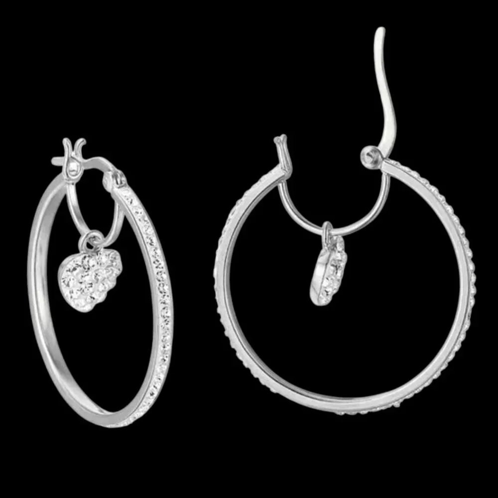 Unbranded sterling silver